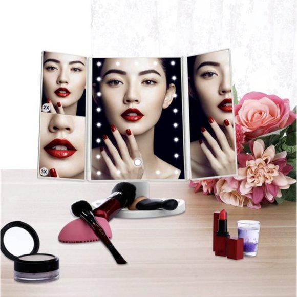 Makeup Mirror with Lights 22 Led Vanity Mirror with 2X/3X Magnification - White - Picture 3 of 8